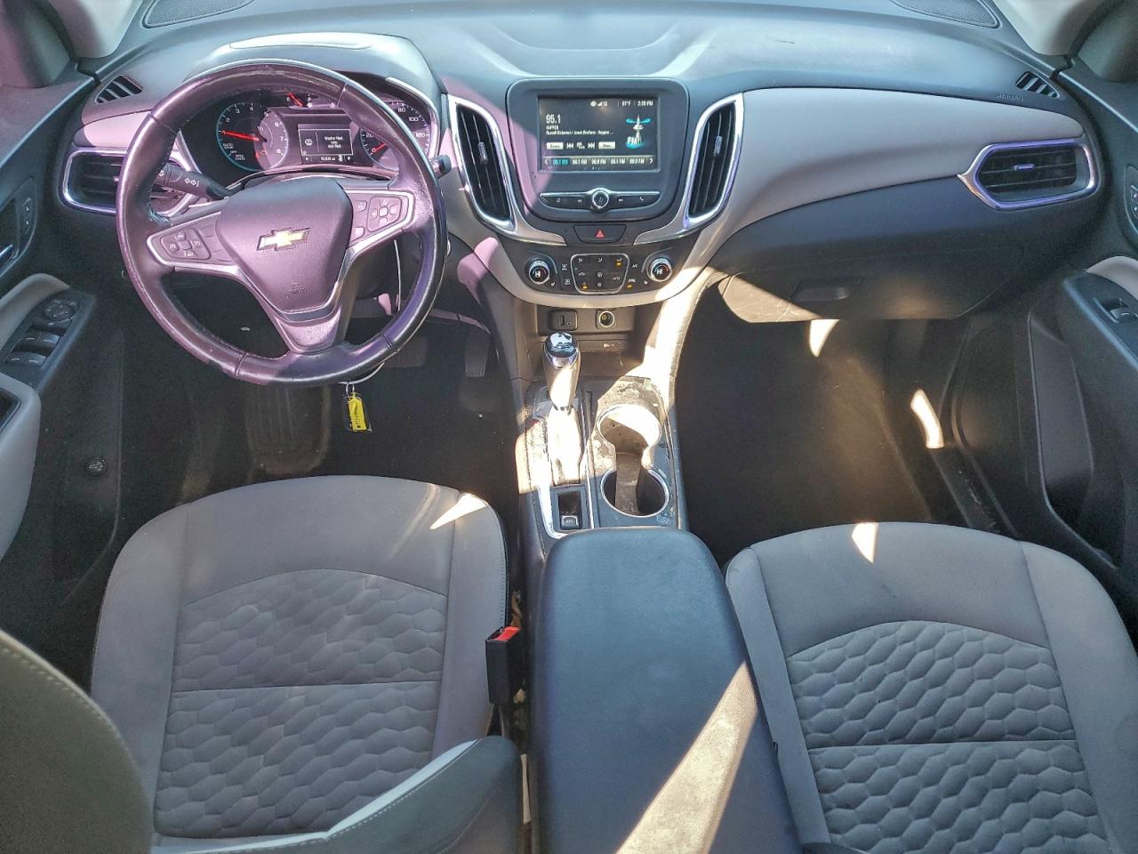 2018 CHEVROLET EQUINOX LT photo 8