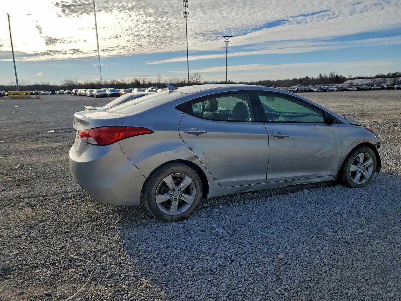 2013 HYUNDAI ELANTRA GLS photo 3