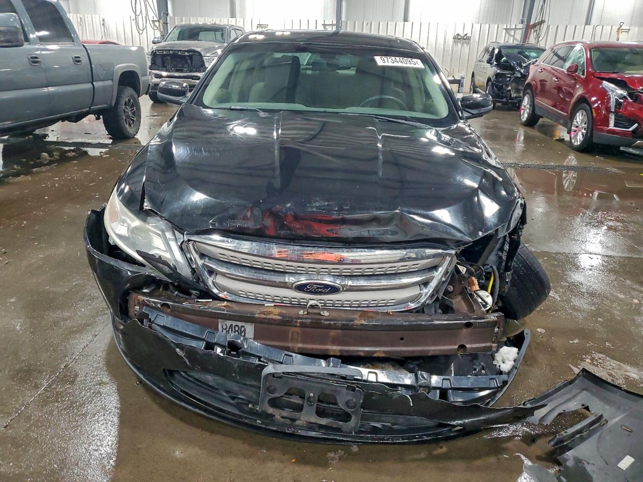 2010 FORD TAURUS SEL photo 5