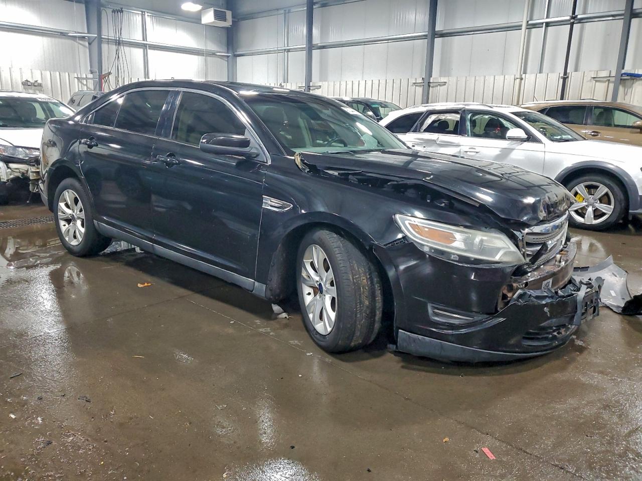 2010 FORD TAURUS SEL photo 4