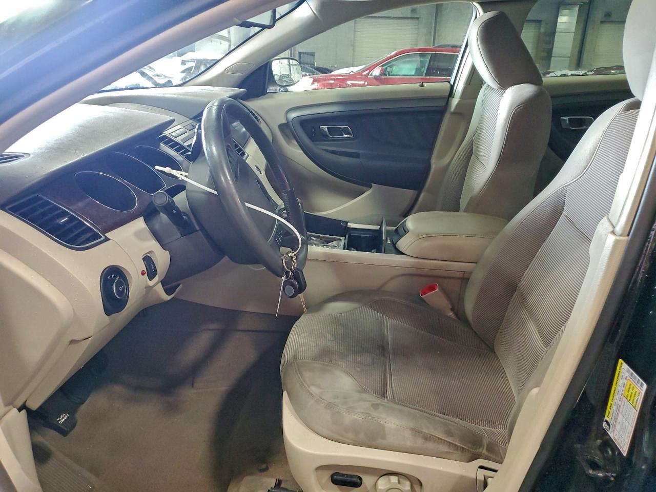2010 FORD TAURUS SEL photo 7