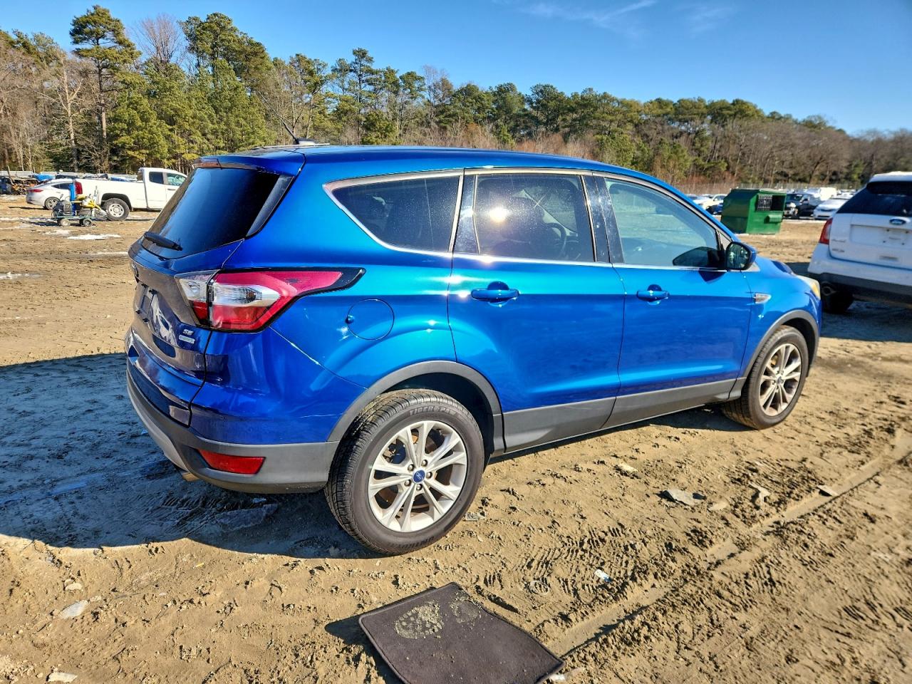 2017 FORD ESCAPE SE photo 5