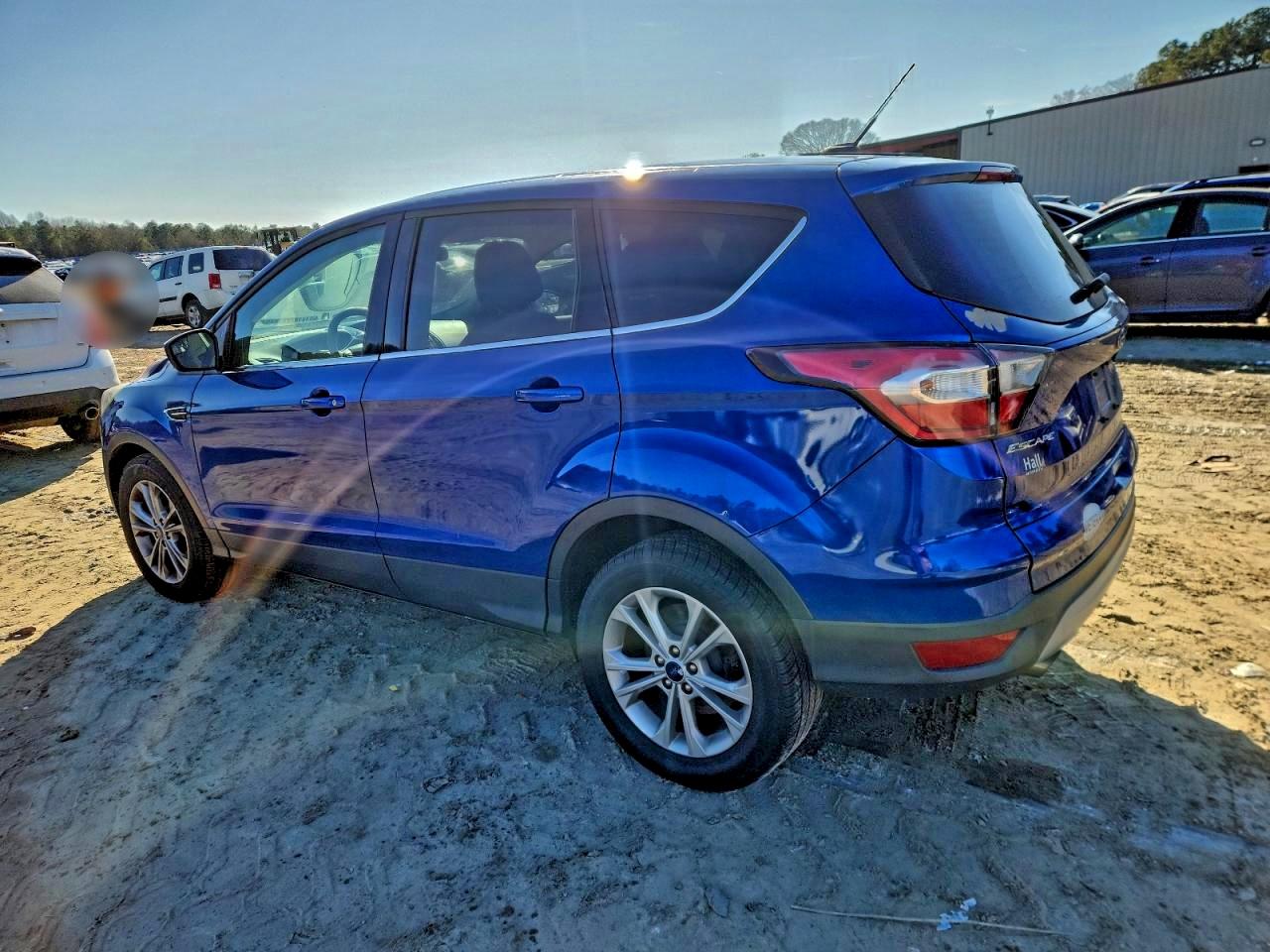 2017 FORD ESCAPE SE photo 3