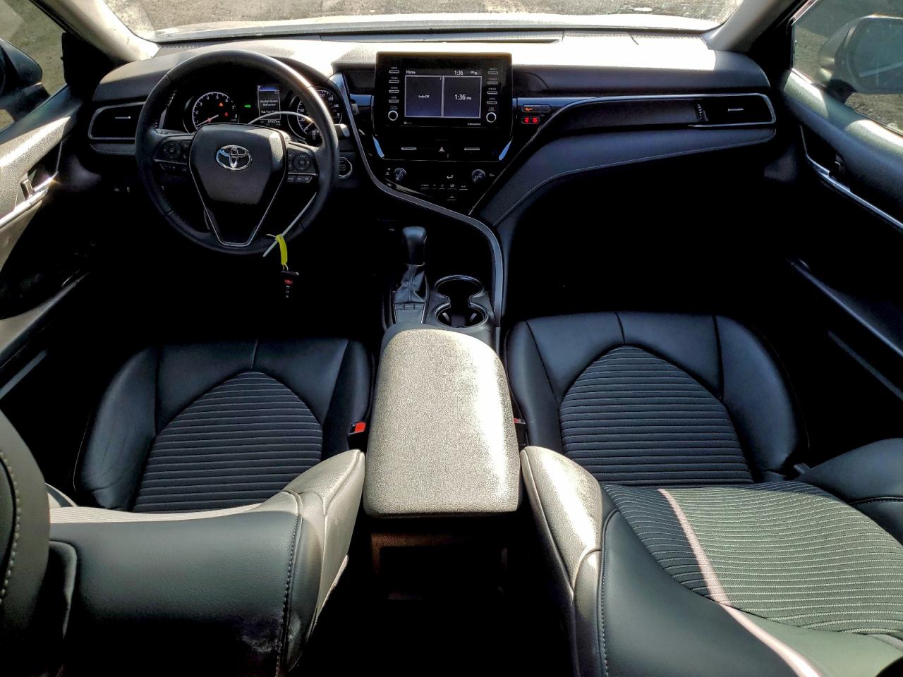 2022 TOYOTA CAMRY SE photo 22