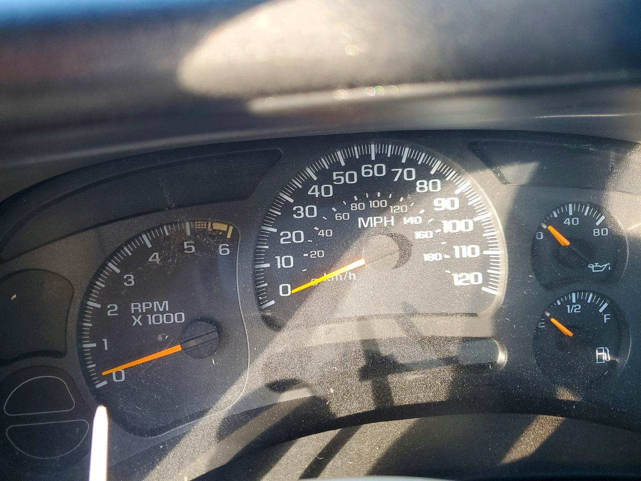 2004 CHEVROLET SILVERADO C1500 photo 9