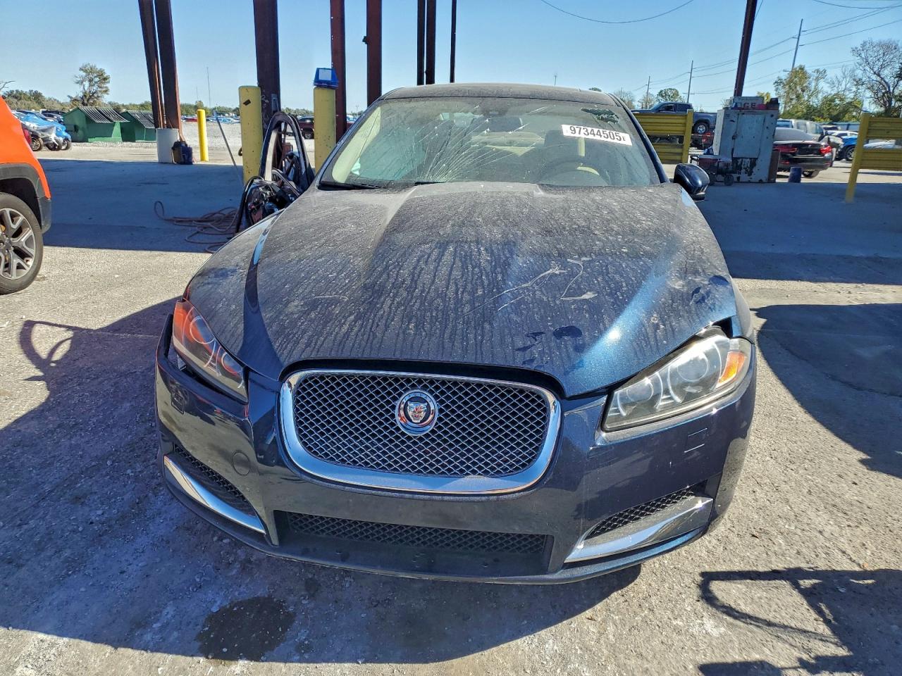 2013 JAGUAR XF photo 13