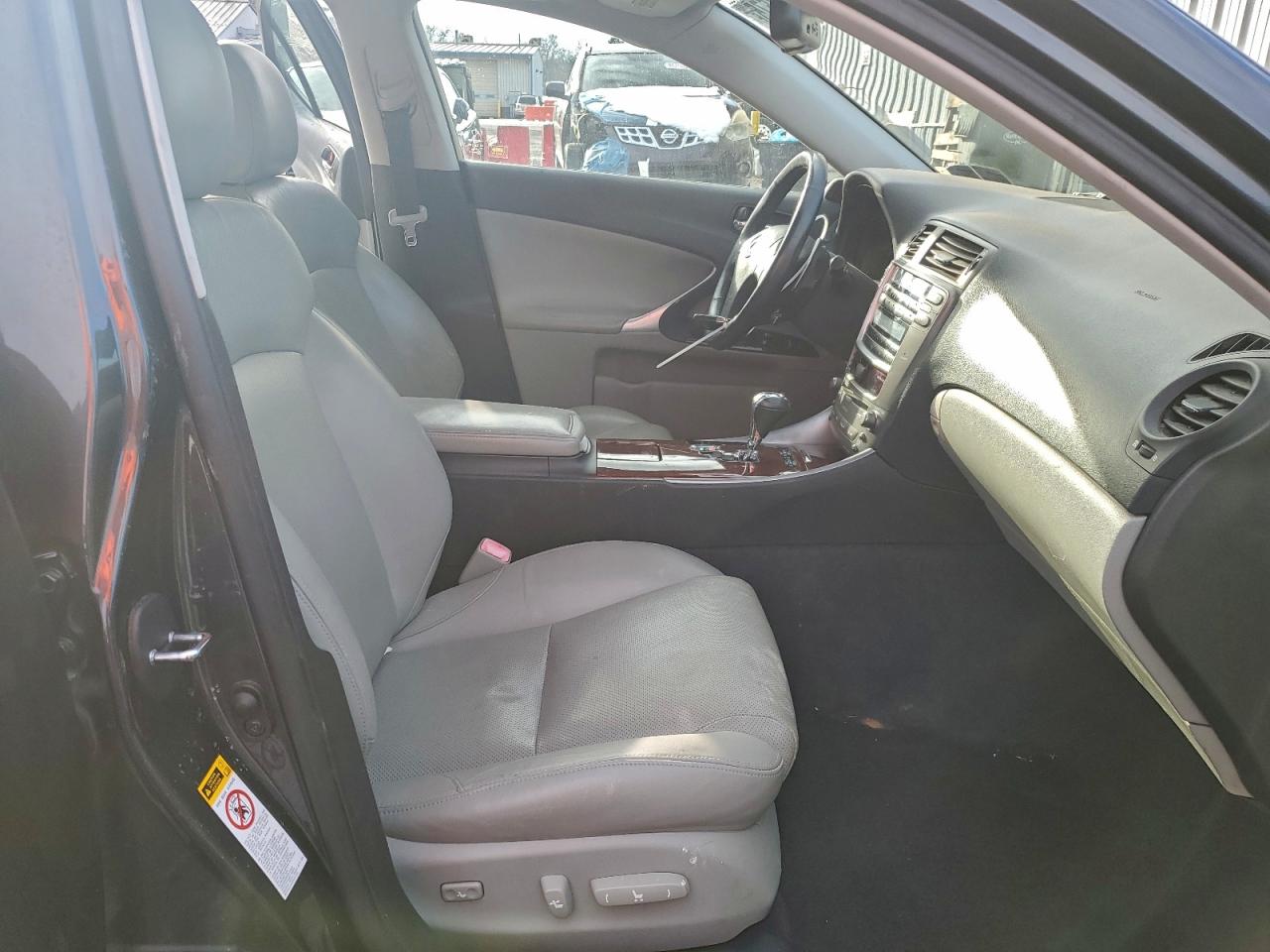 2006 LEXUS IS 250 photo 13