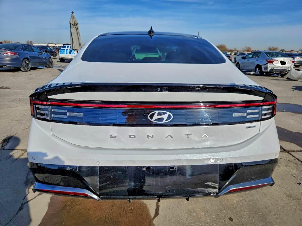2025 HYUNDAI SONATA HYBRID photo 16