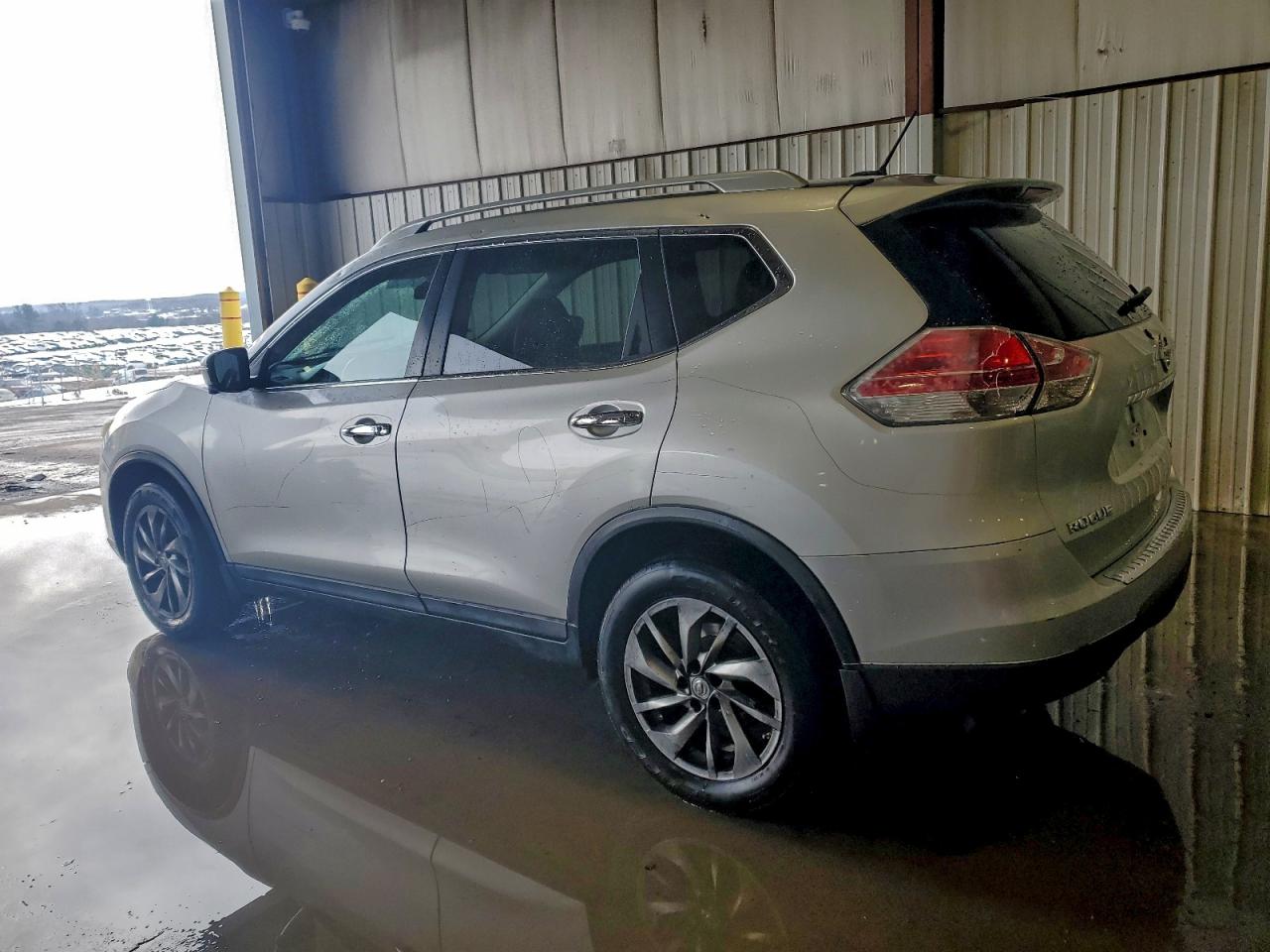 2014 NISSAN ROGUE S photo 2