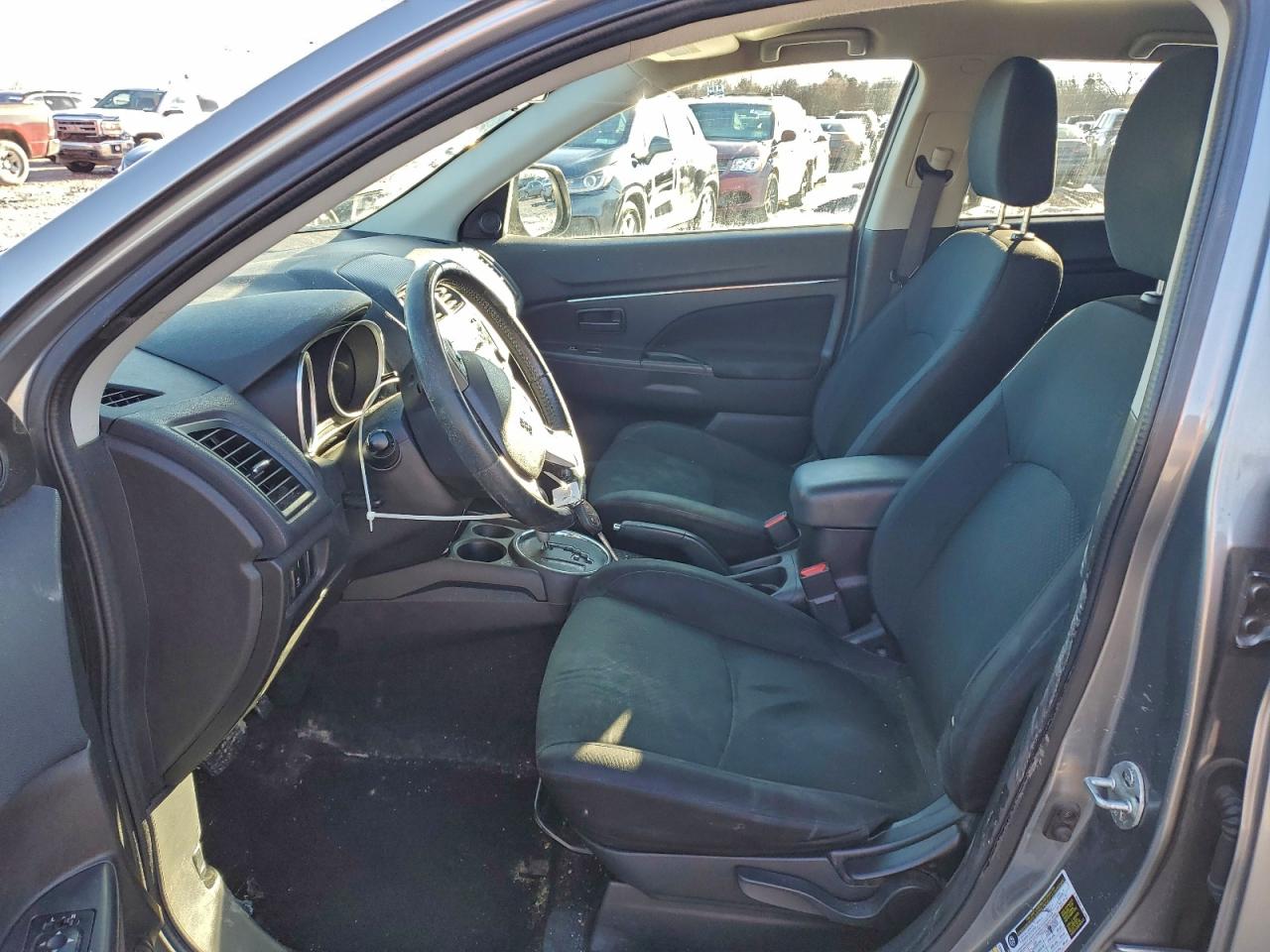 2015 MITSUBISHI OUTLANDER SPORT ES photo 7