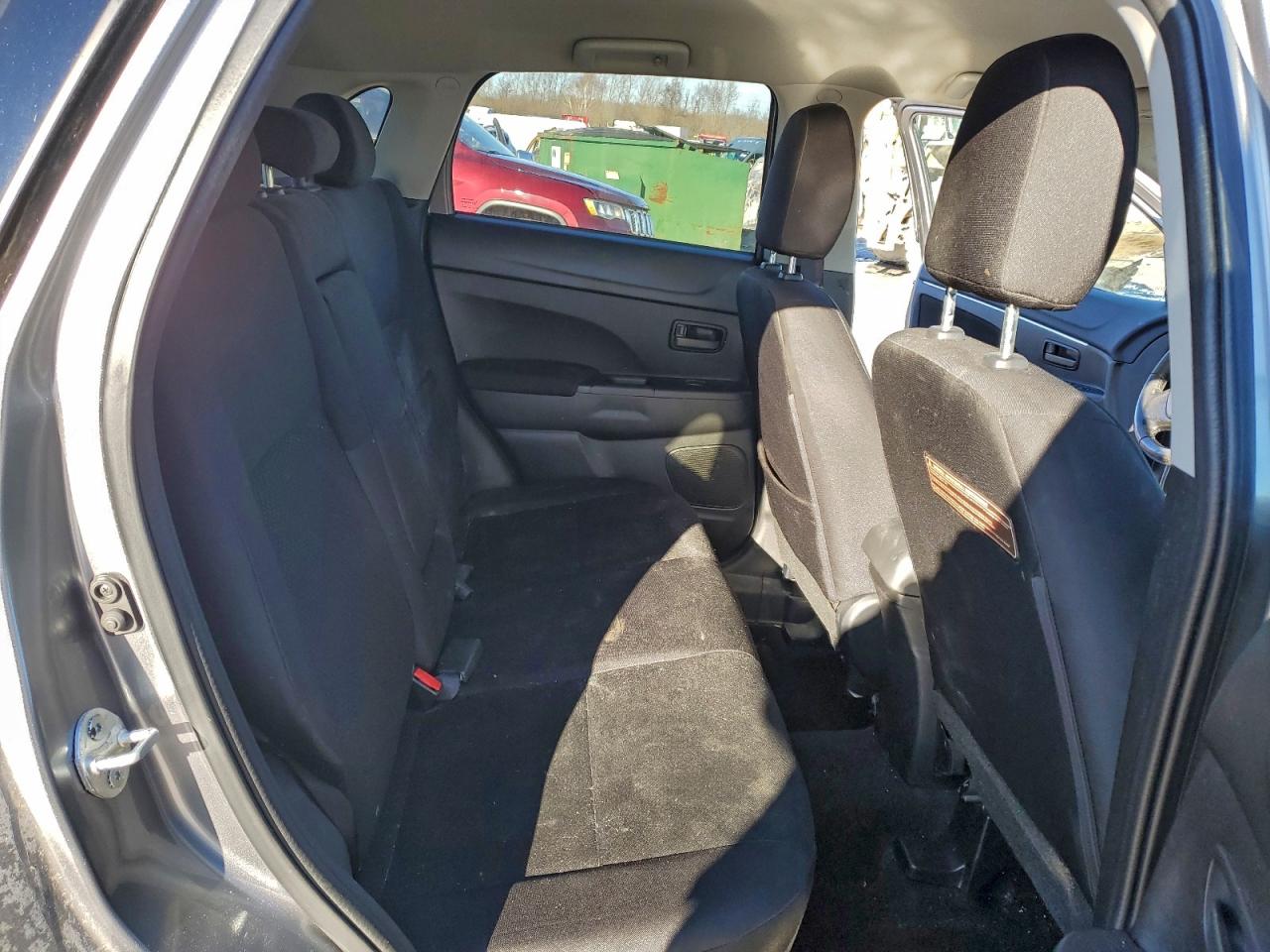 2015 MITSUBISHI OUTLANDER SPORT ES photo 11