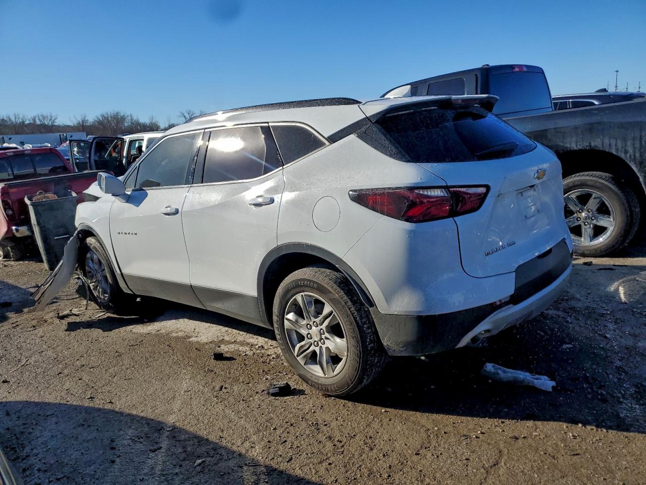 2020 CHEVROLET BLAZER 2LT photo 2