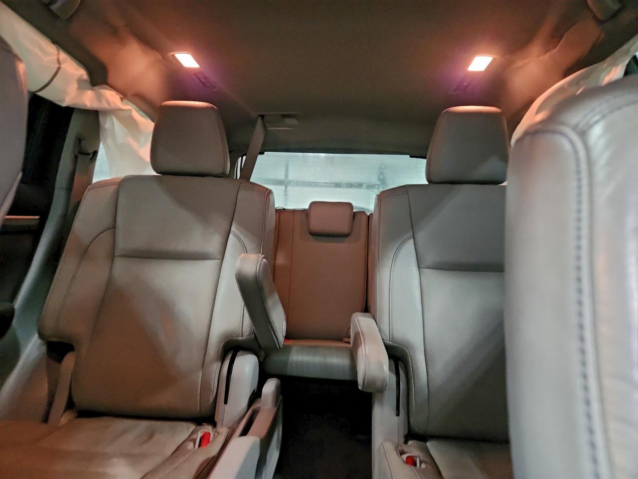 2017 TOYOTA HIGHLANDER LIMITED photo 19