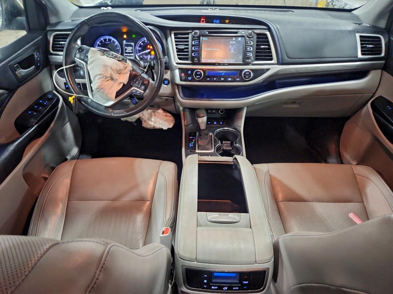 2017 TOYOTA HIGHLANDER LIMITED photo 15