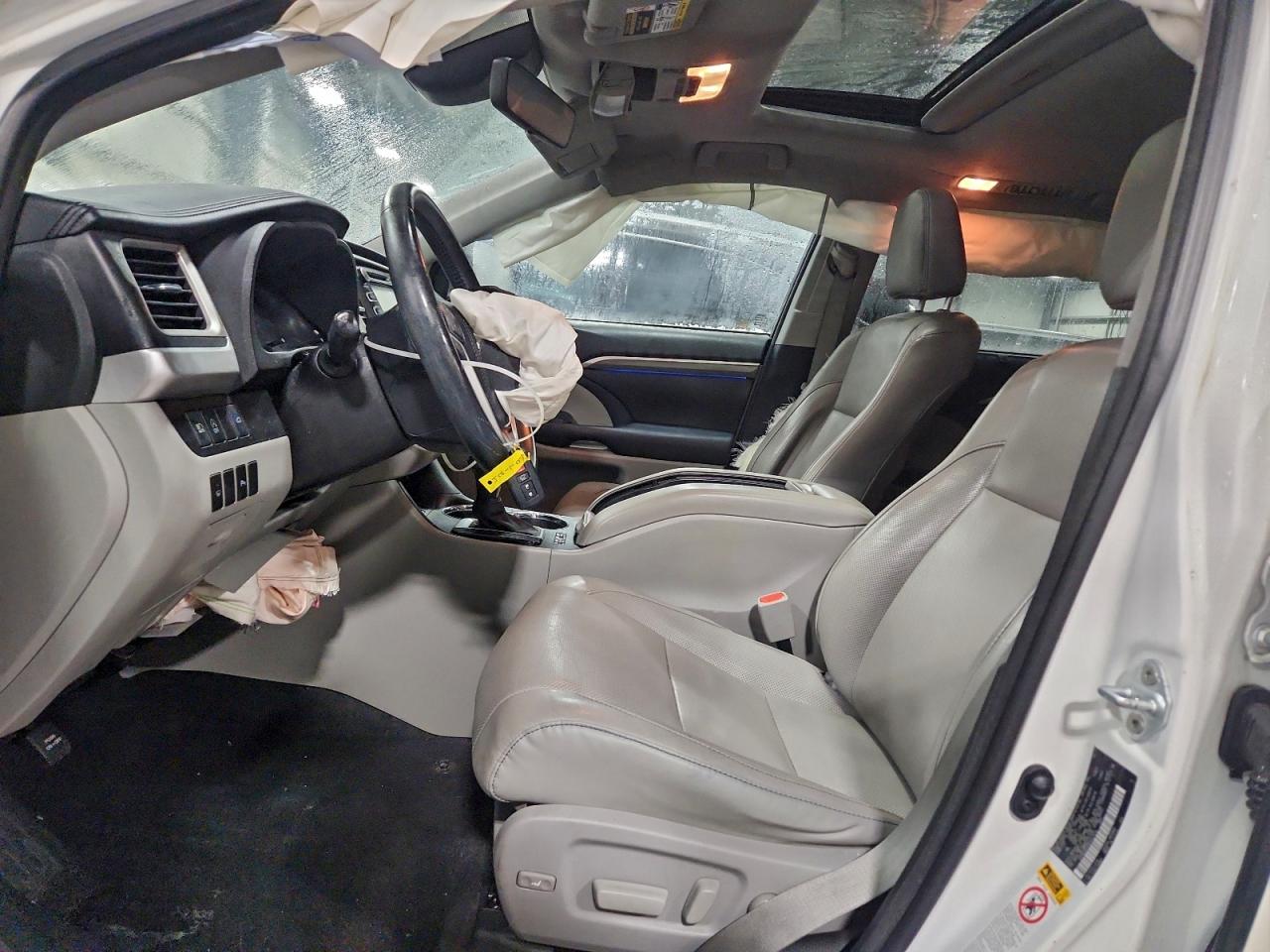 2017 TOYOTA HIGHLANDER LIMITED photo 13