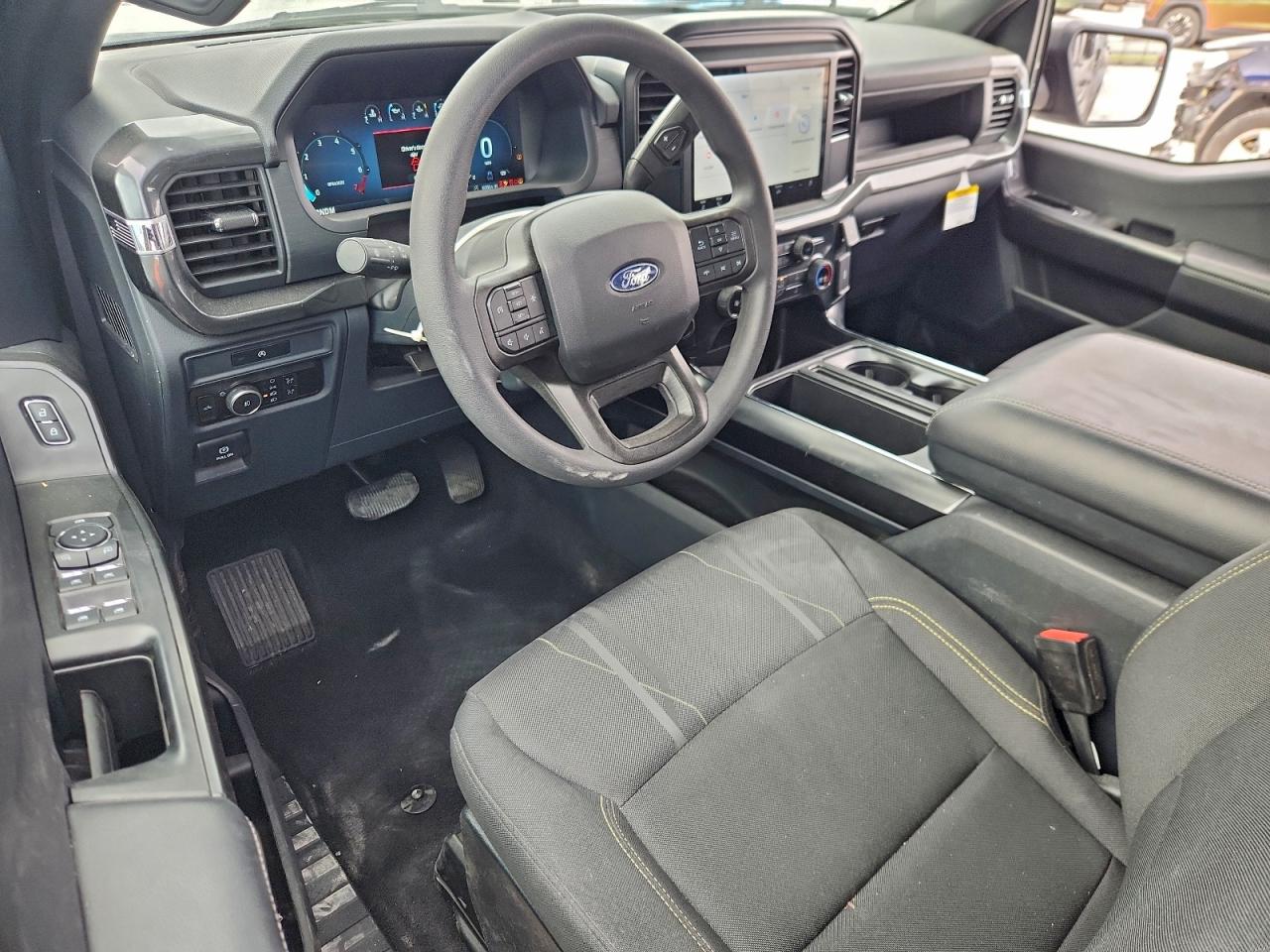 2025 FORD F150 STX photo 14