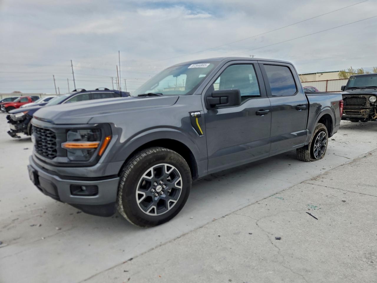 2025 FORD F150