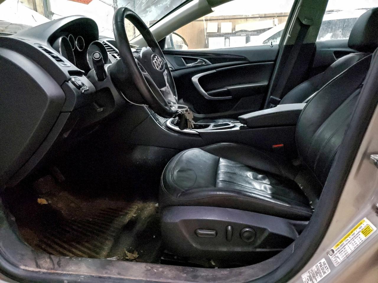 2011 BUICK REGAL CXL photo 19