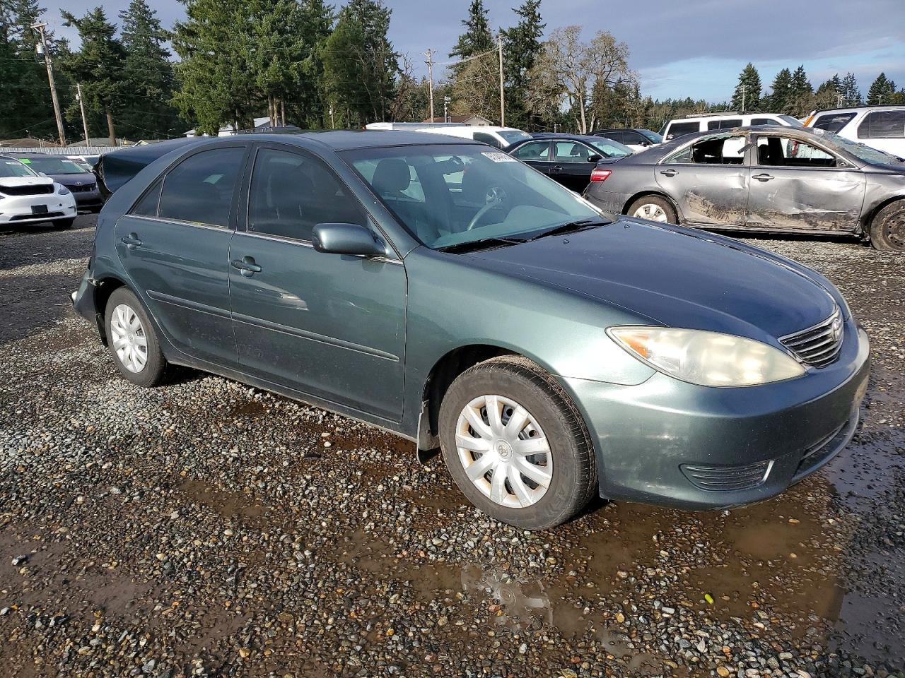 2005 TOYOTA CAMRY LE photo 4