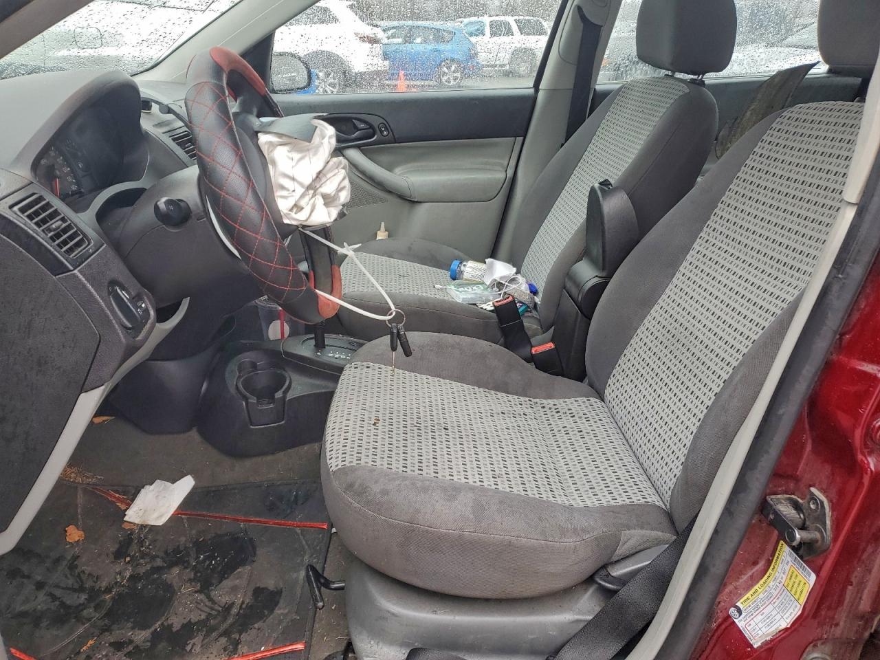 2007 FORD FOCUS ZX4 photo 7
