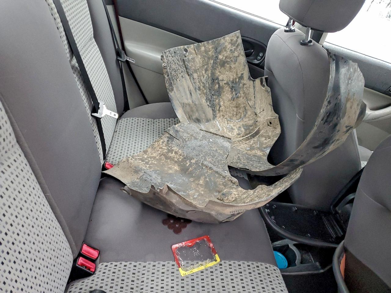 2007 FORD FOCUS ZX4 photo 12