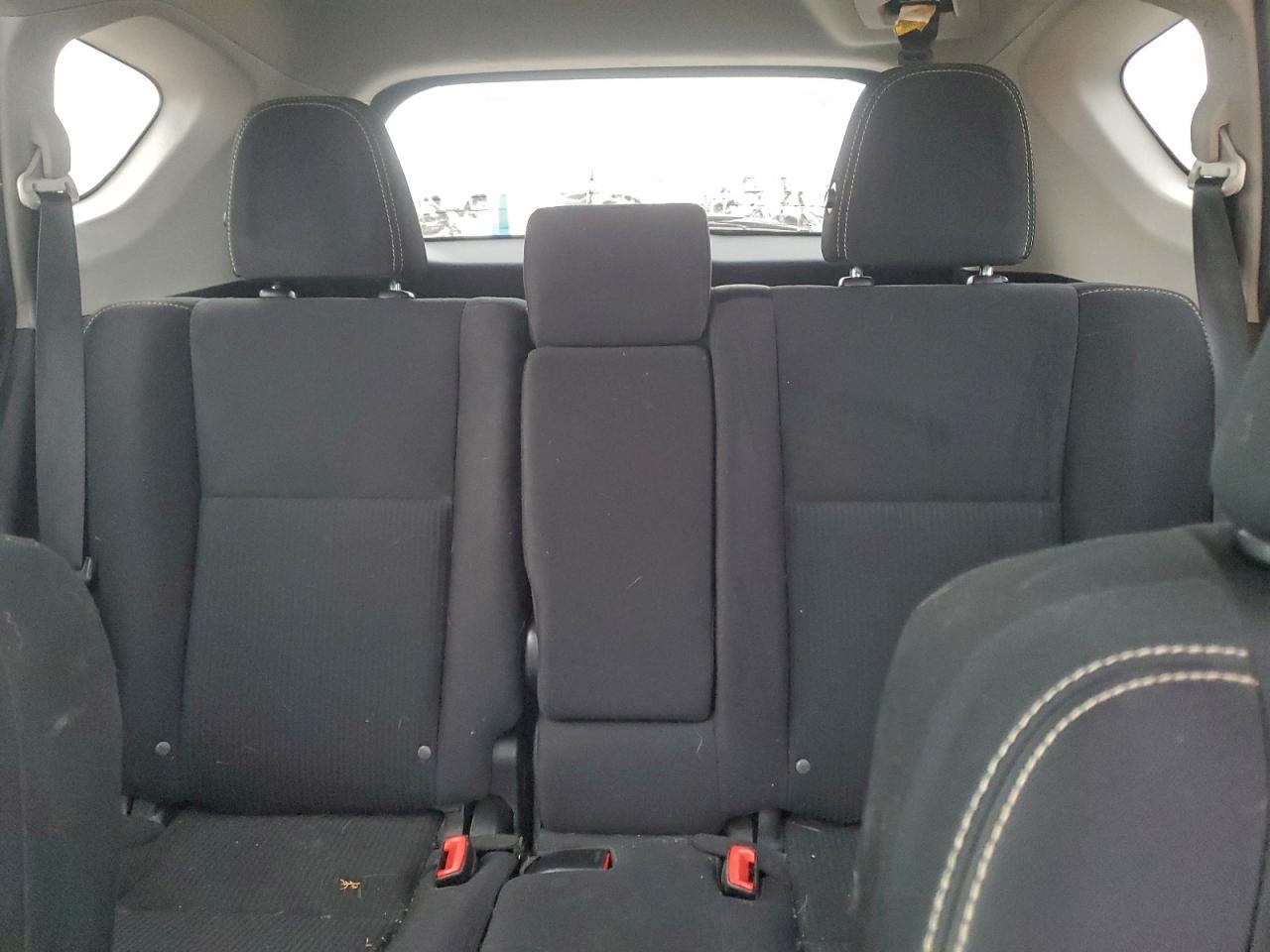 2014 TOYOTA RAV4 XLE photo 10