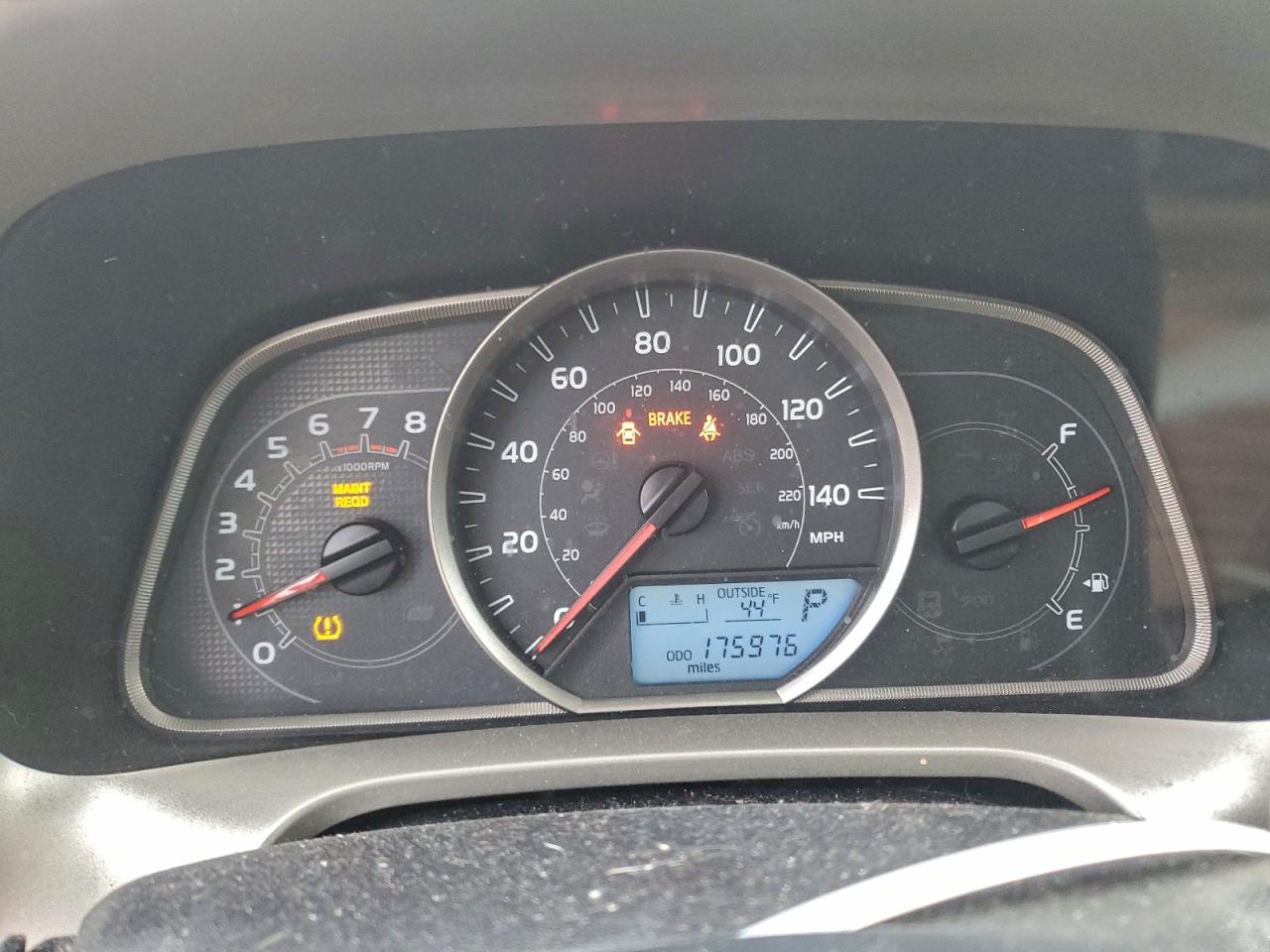2014 TOYOTA RAV4 XLE photo 9