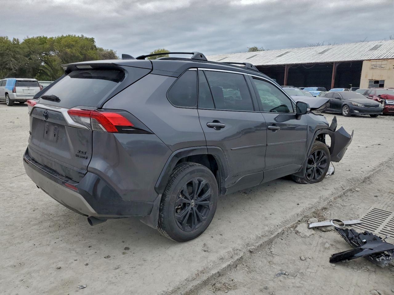 2024 TOYOTA RAV4 XSE photo 3