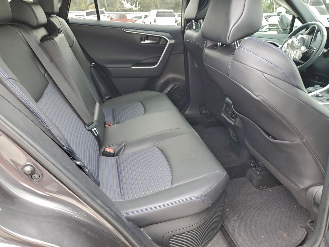 2024 TOYOTA RAV4 XSE photo 10