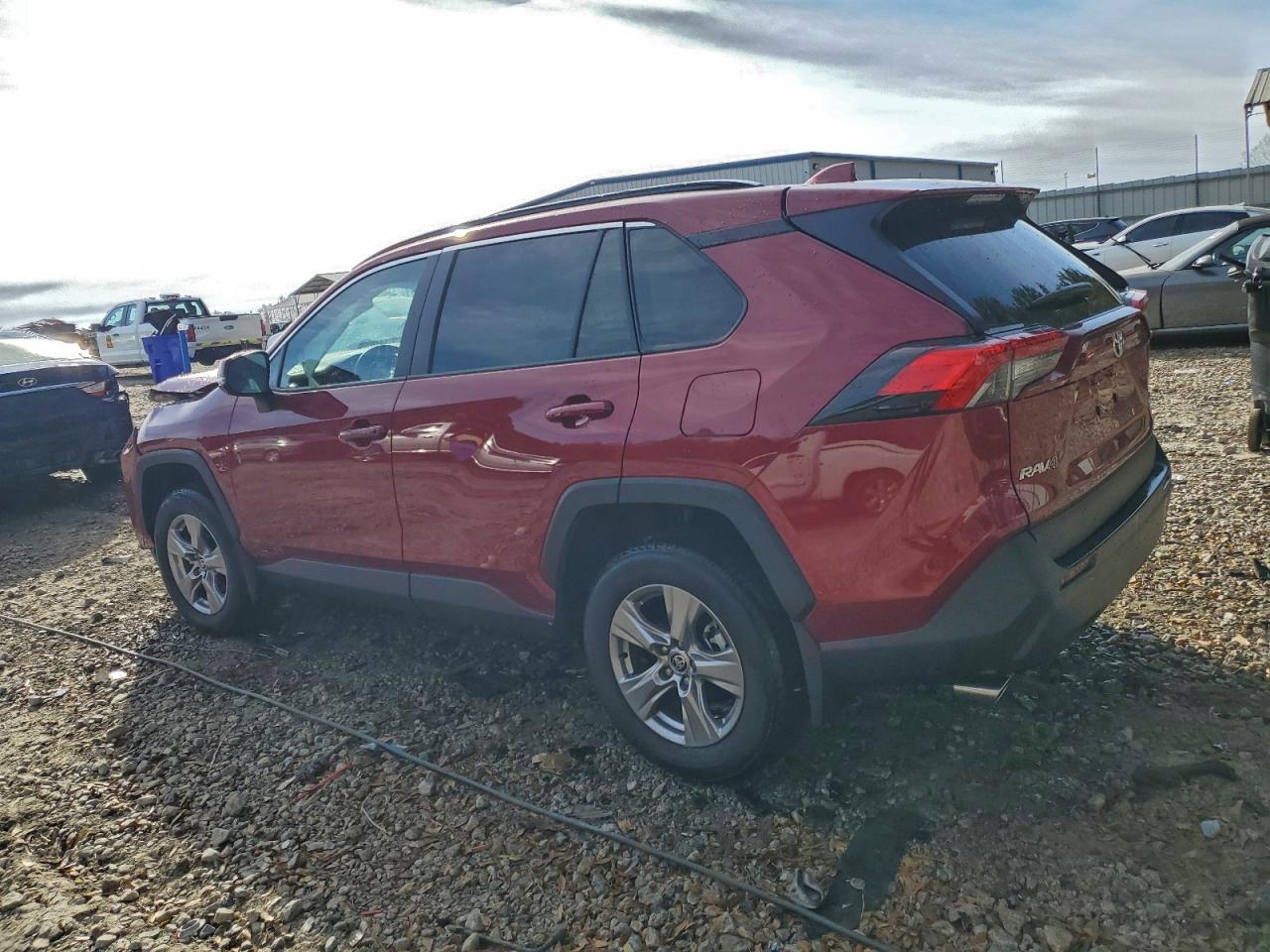 2025 TOYOTA RAV4 XLE photo 2