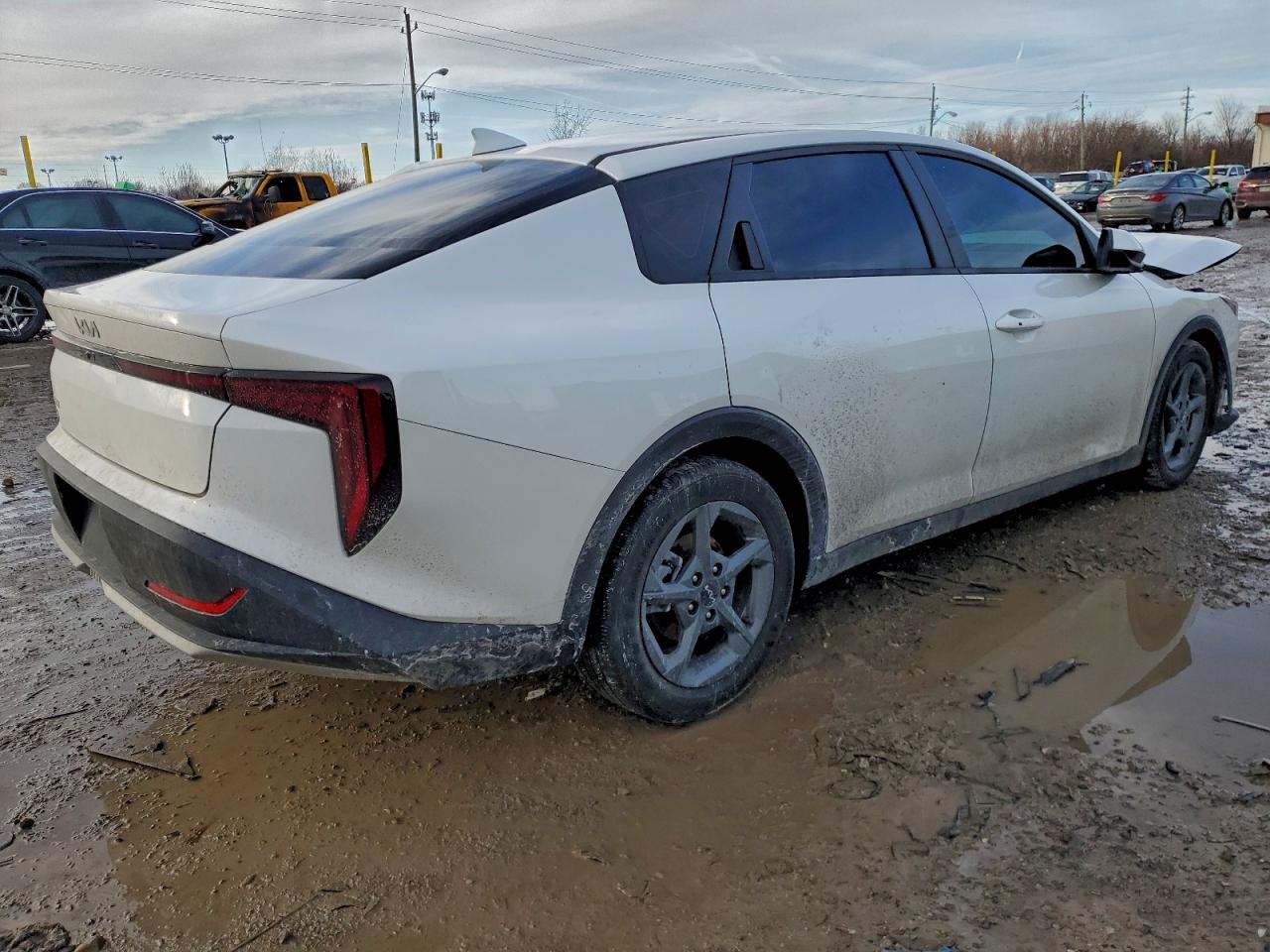 2025 KIA K4 LX photo 3