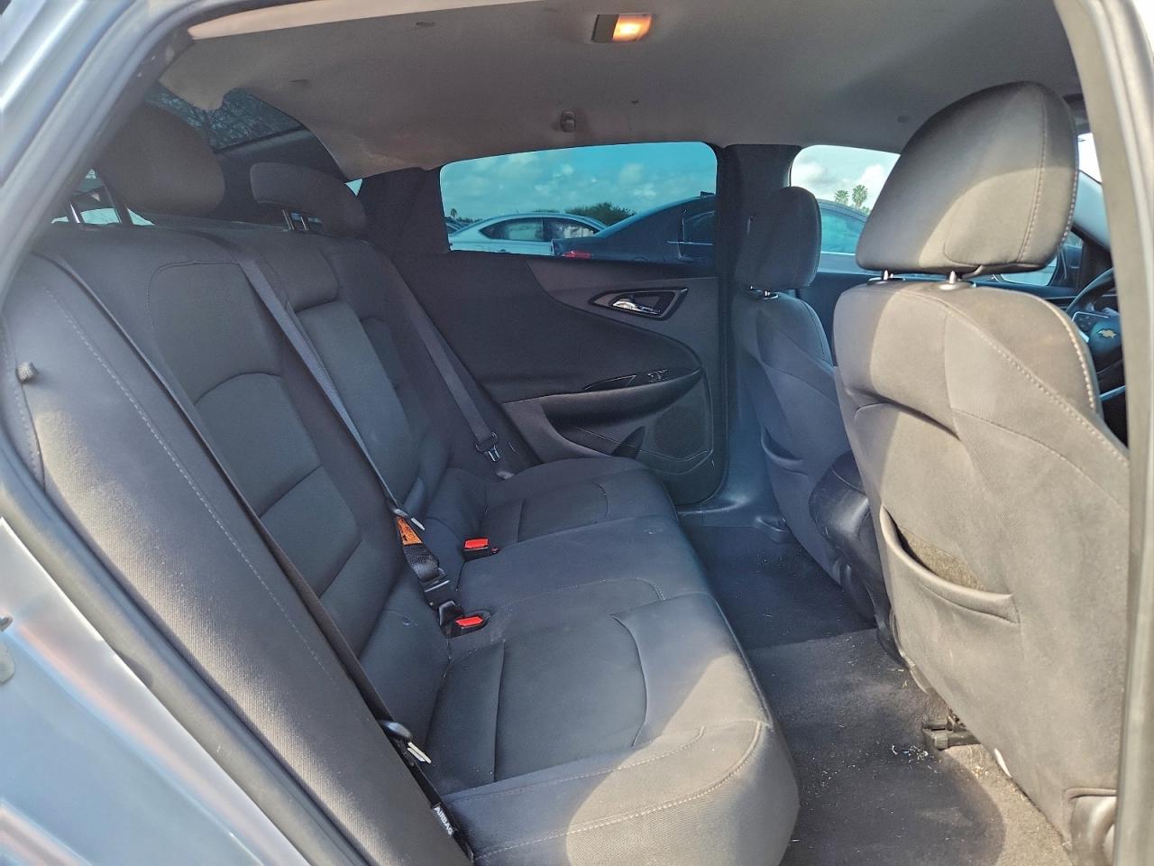 2017 CHEVROLET MALIBU LS photo 10