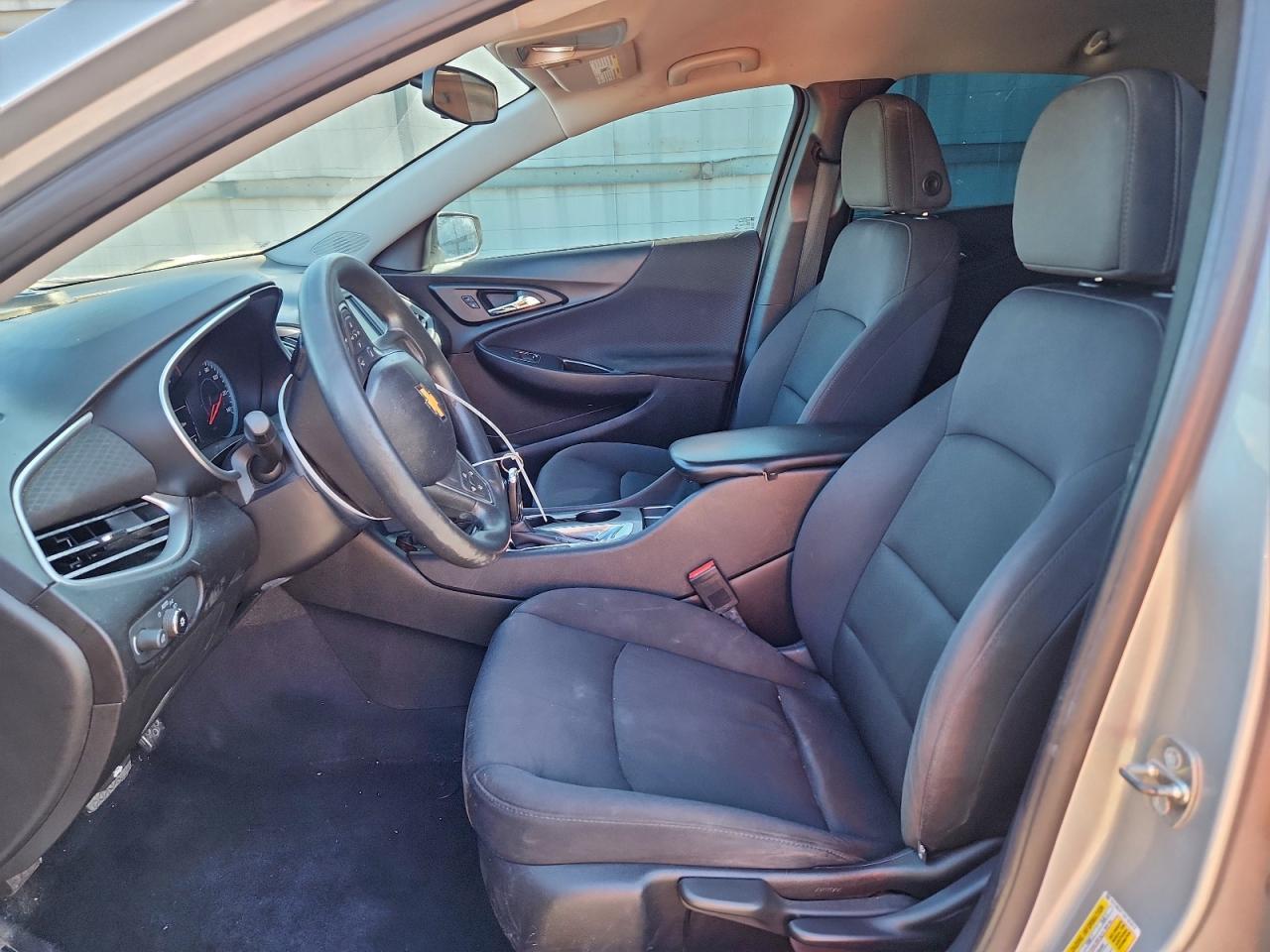 2017 CHEVROLET MALIBU LS photo 7