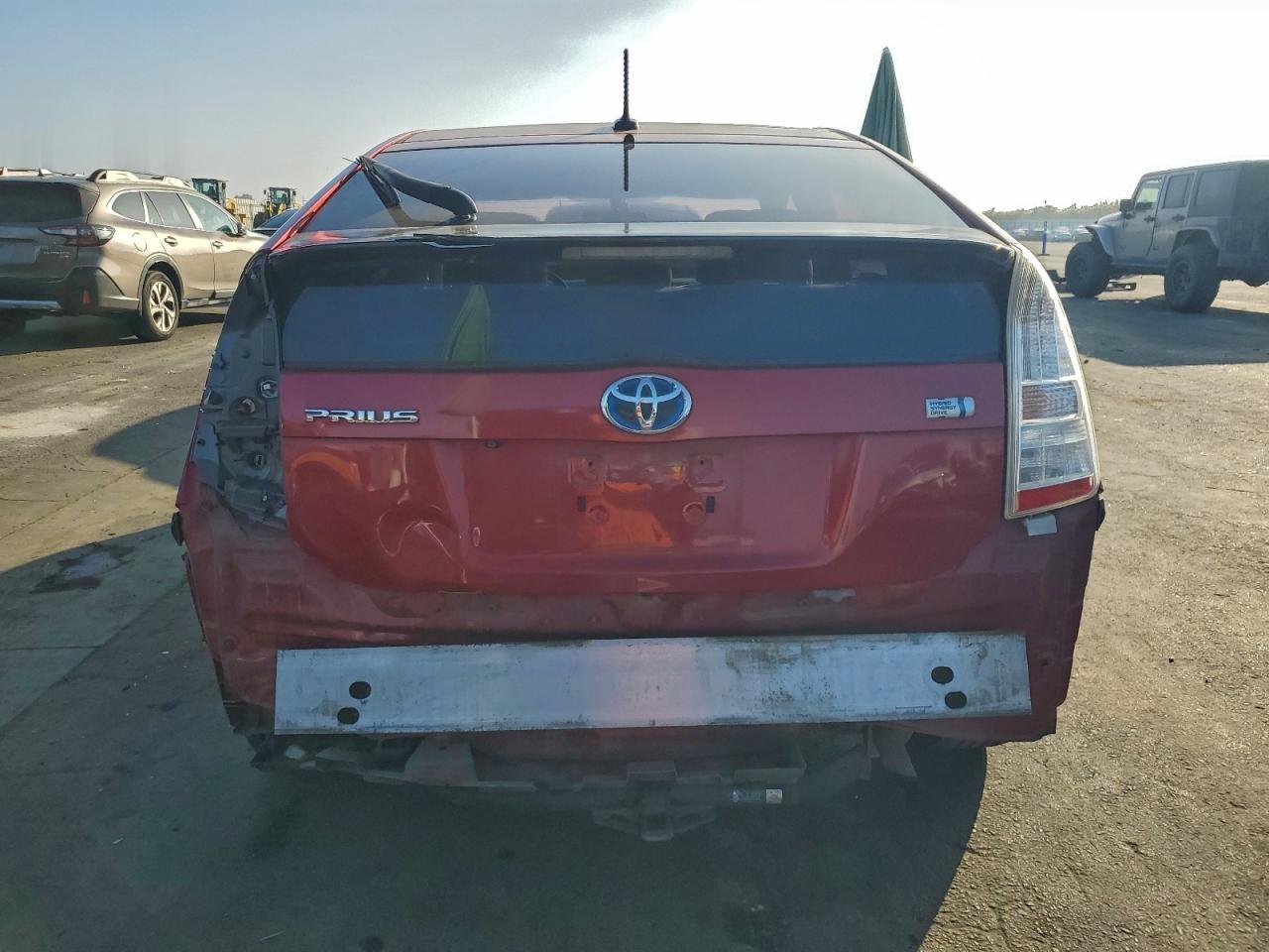 2010 TOYOTA PRIUS photo 16