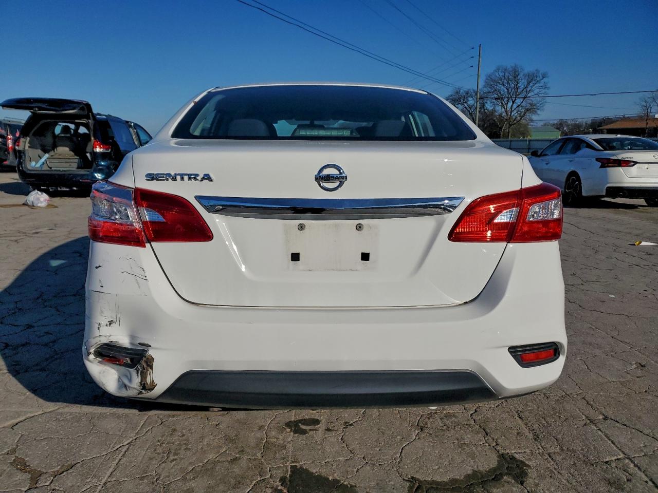 2016 NISSAN SENTRA S photo 11