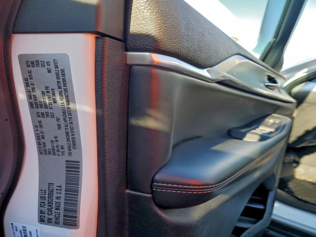 2024 JEEP GRAND CHEROKEE L LIMITED photo 13
