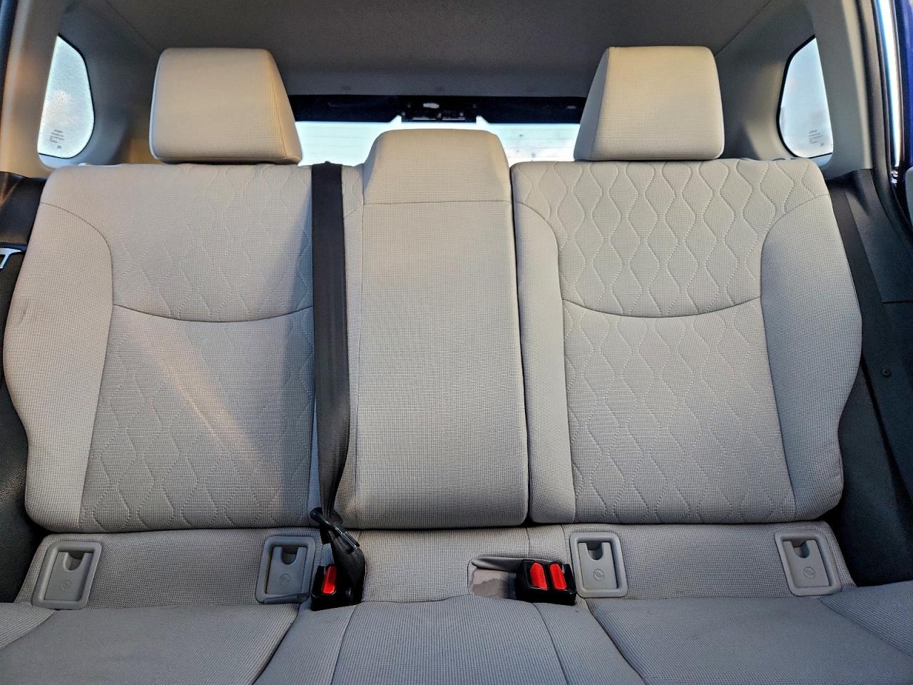 2022 TOYOTA COROLLA CROSS LE photo 10