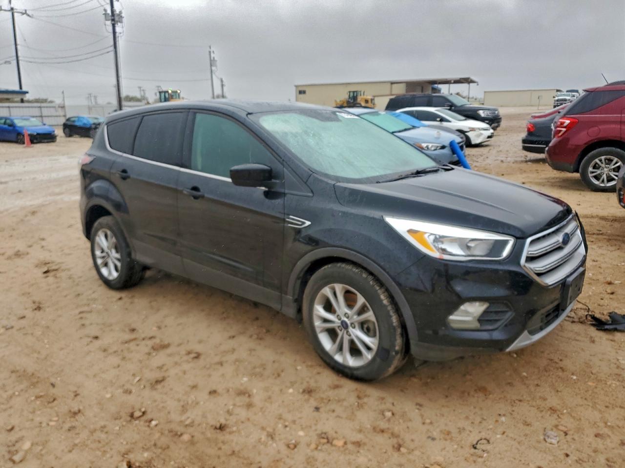2017 FORD ESCAPE SE photo 10