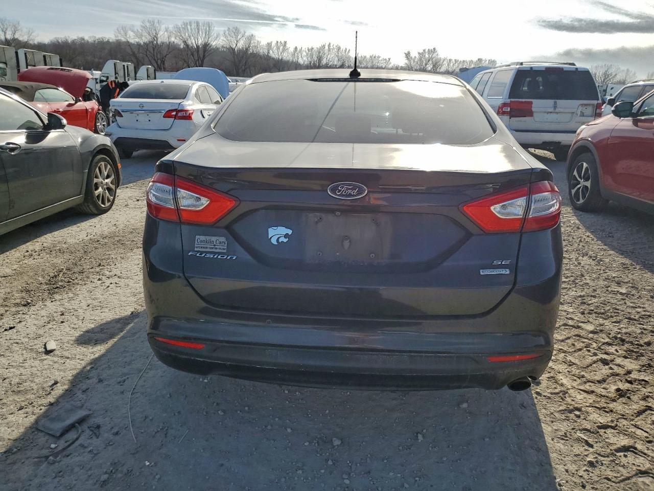 2015 FORD FUSION SE photo 11