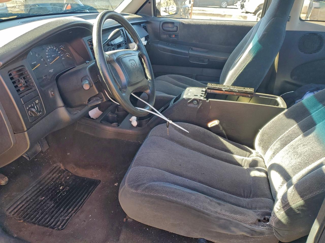 2001 DODGE DAKOTA photo 19