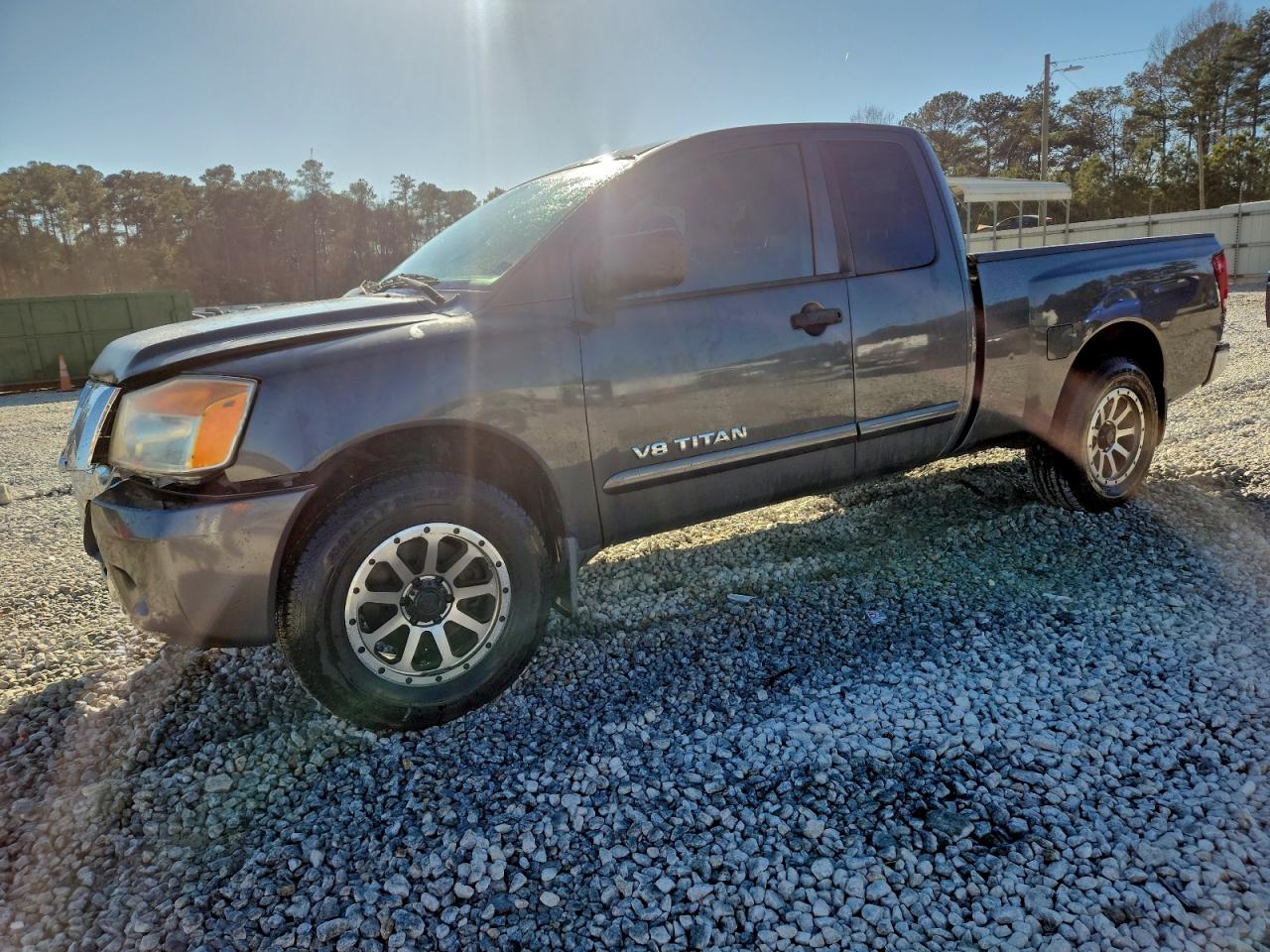 2009 NISSAN TITAN