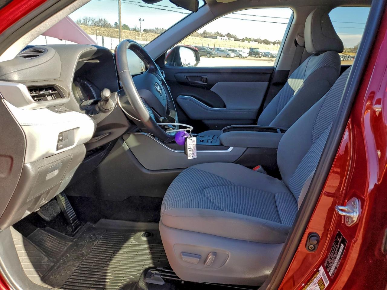 2021 TOYOTA HIGHLANDER L photo 19