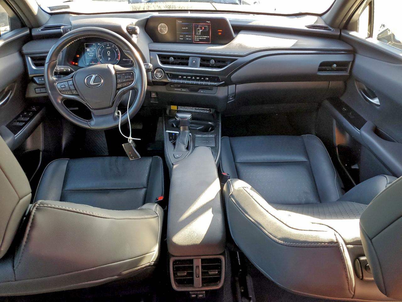 2021 LEXUS UX 200 photo 8