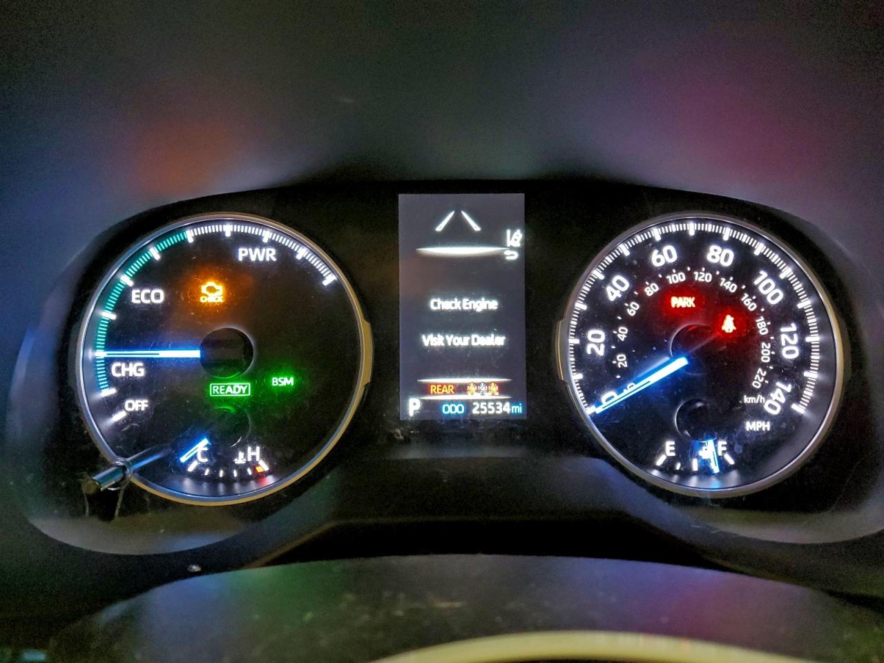 2022 TOYOTA RAV4 XLE photo 25