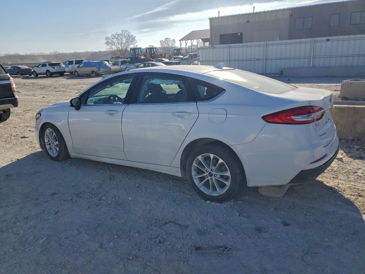 2019 FORD FUSION SE photo 2