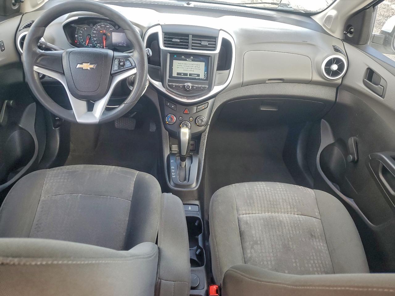 2017 CHEVROLET SONIC photo 8
