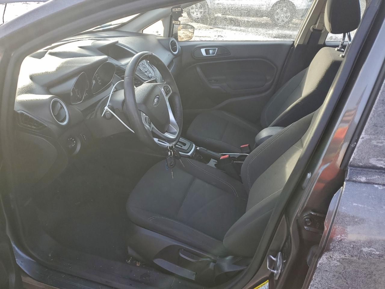 2016 FORD FIESTA SE photo 7
