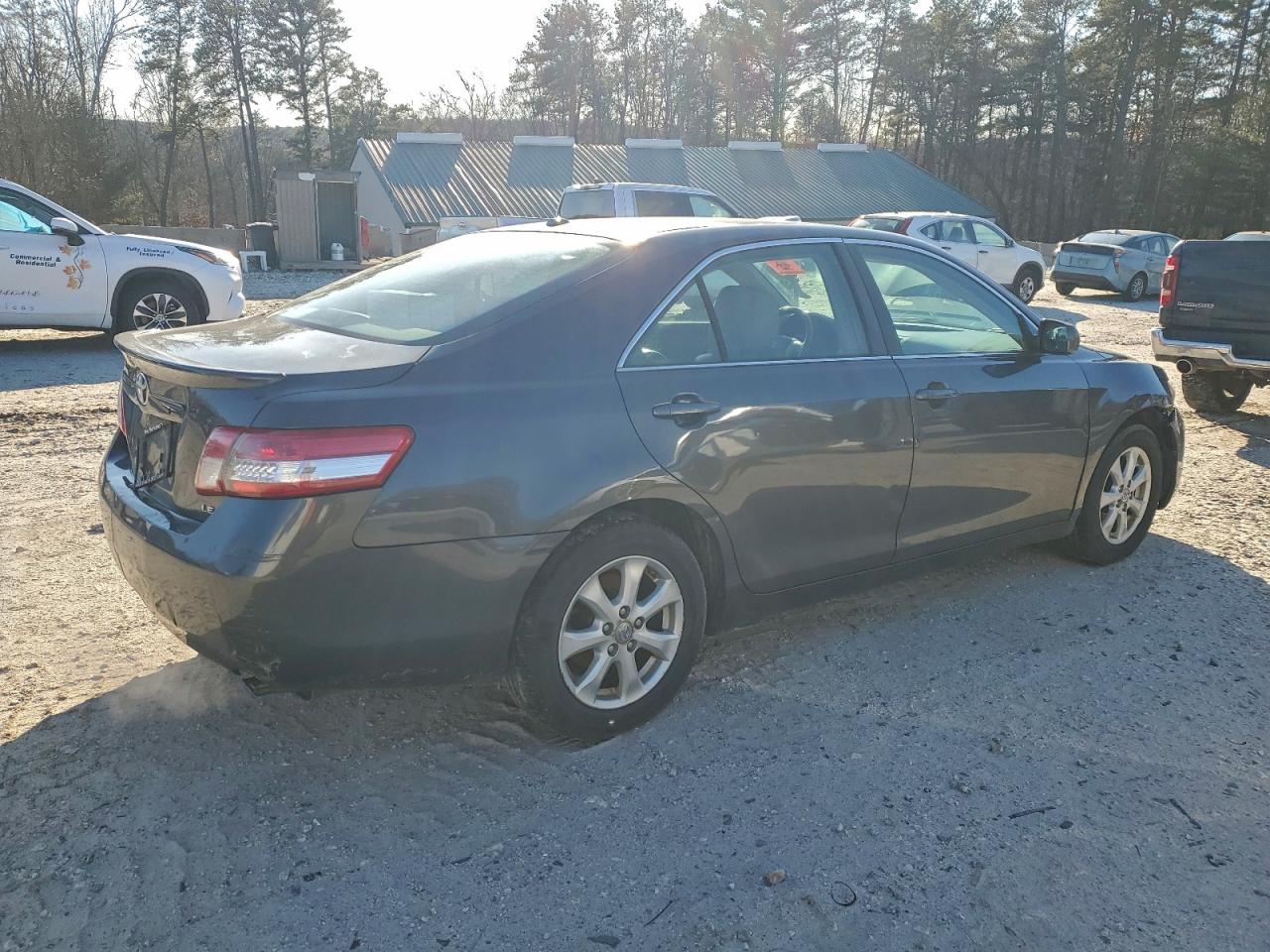 2011 TOYOTA CAMRY BASE photo 5