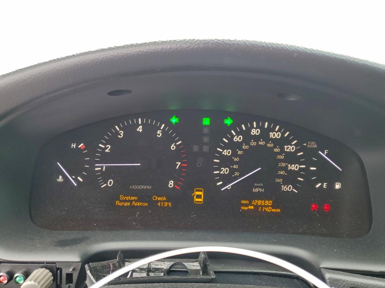 2004 LEXUS LS 430 photo 9