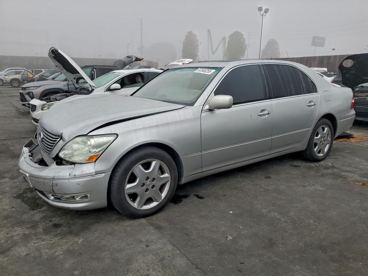 2004 LEXUS LS